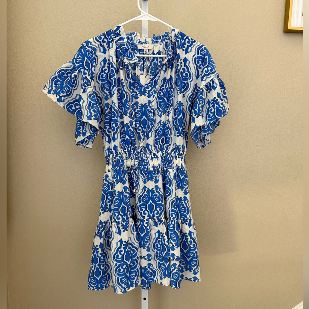 NWT Avara dress size S